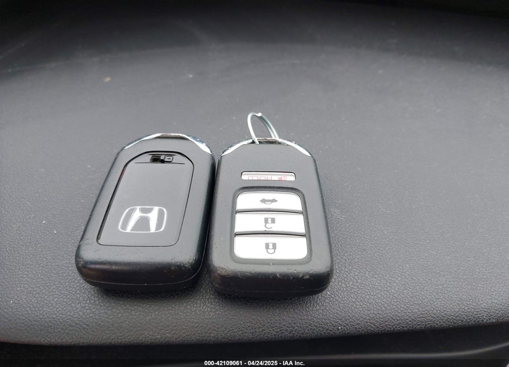 2014 HONDA CIVIC VIN: 19XFB2F84EE085713