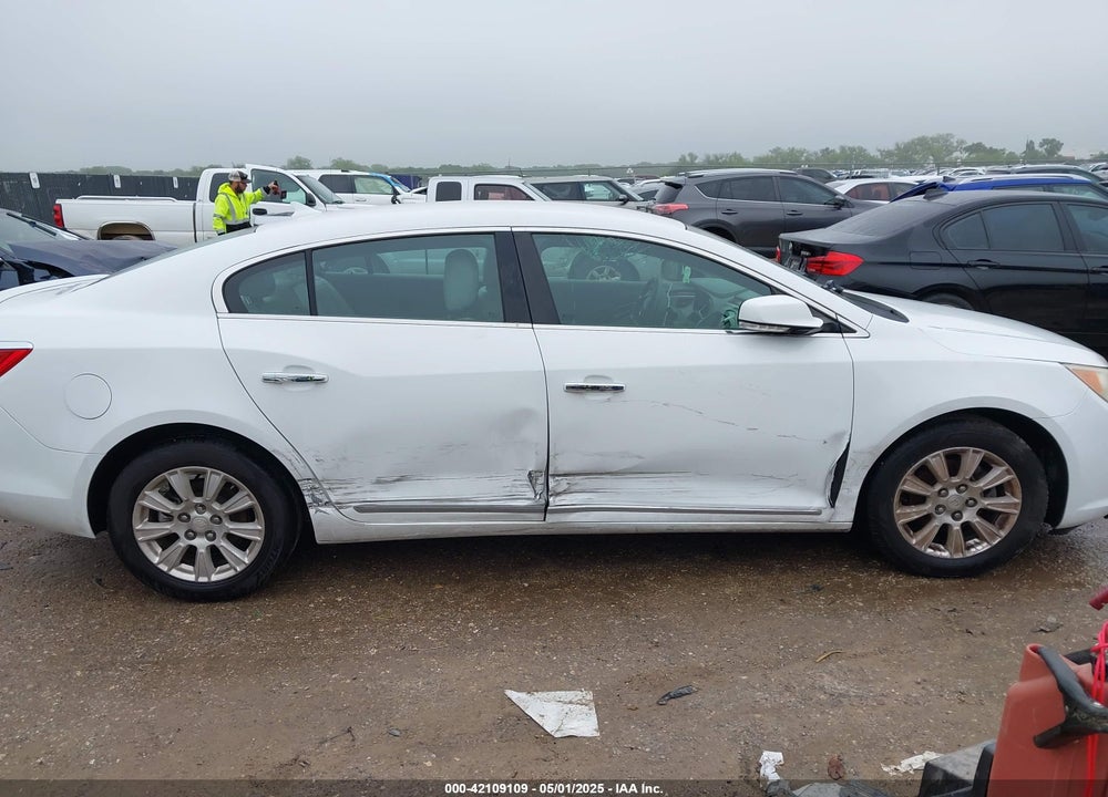 2013 BUICK LACROSSE VIN: 1G4GC5ER9DF272622