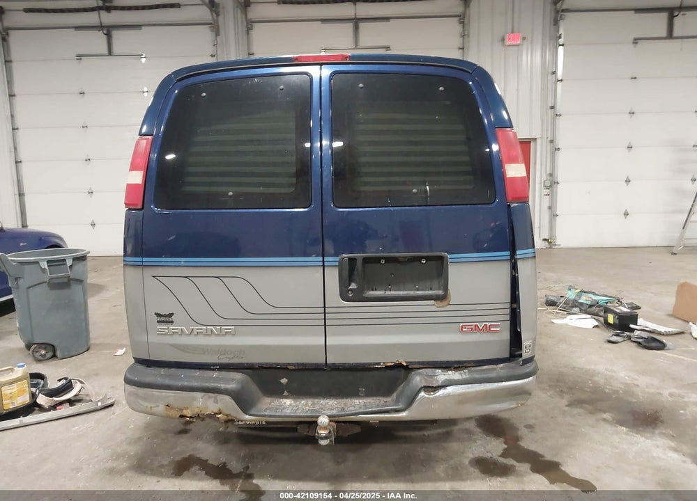 2003 GMC SAVANA UPFITTER VIN: 1GDFH15T931143972