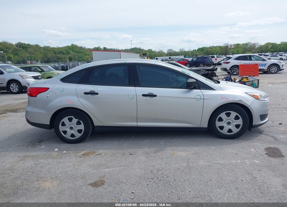 2018 FORD FOCUS S VIN: 1FADP3E26JL251622