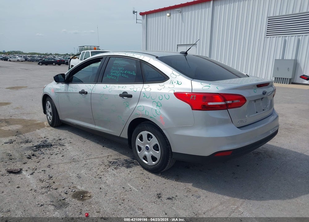 2018 FORD FOCUS S VIN: 1FADP3E26JL251622