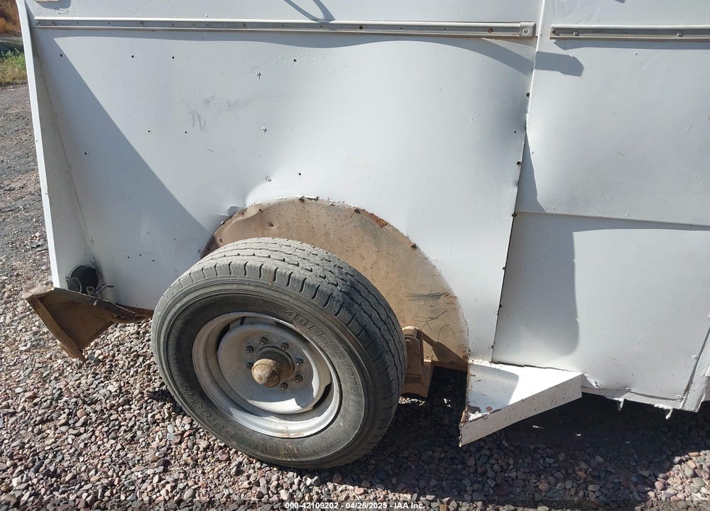 1981 CIRCLE J HORSE TRAILER VIN: WT14146