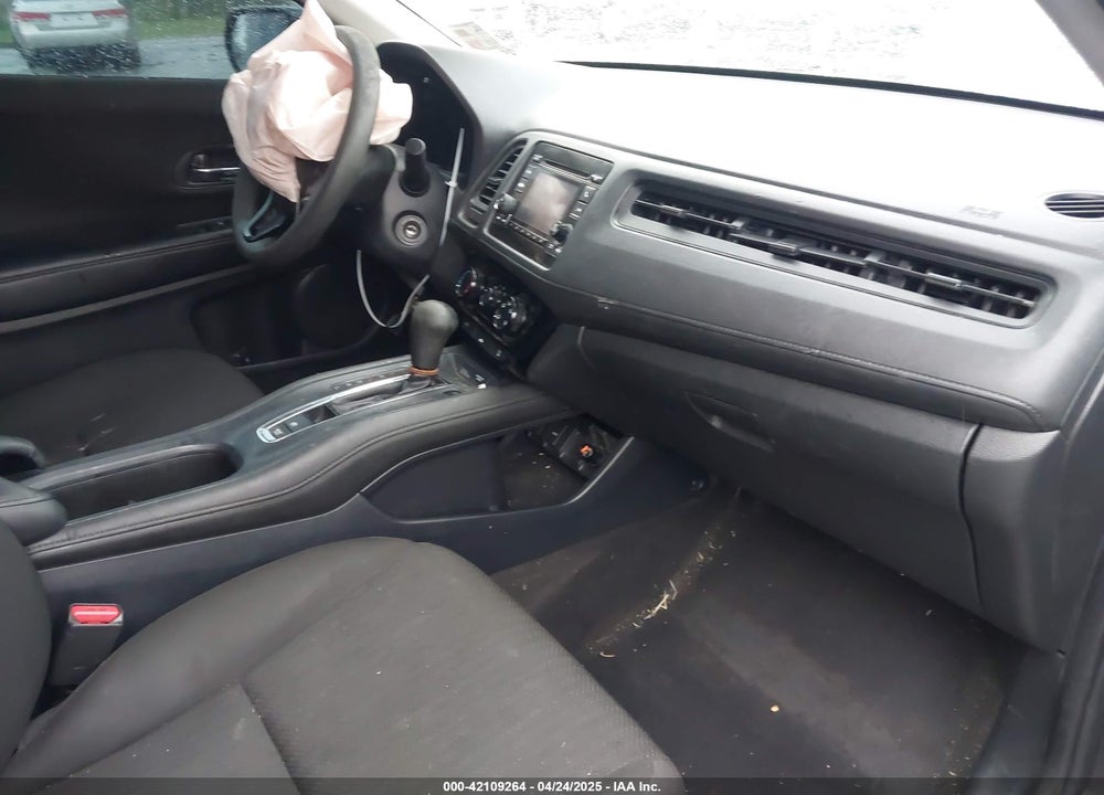 2018 HONDA HR-V VIN: 3CZRU5H31JG703329