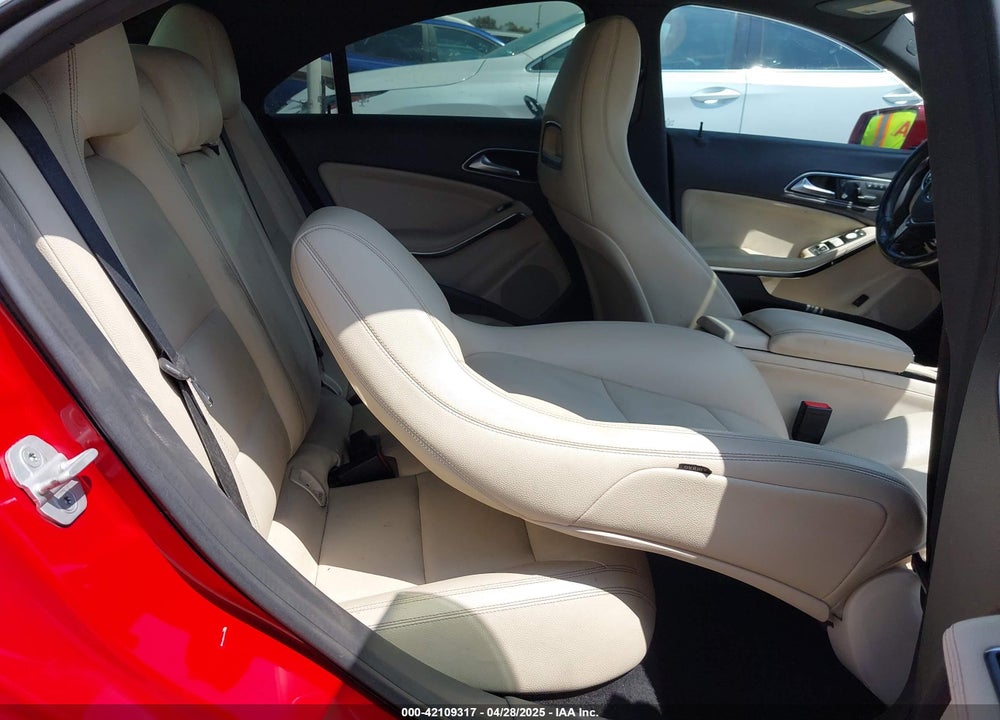 2014 MERCEDES-BENZ CLA 250 VIN: WDDSJ4EB1EN148908