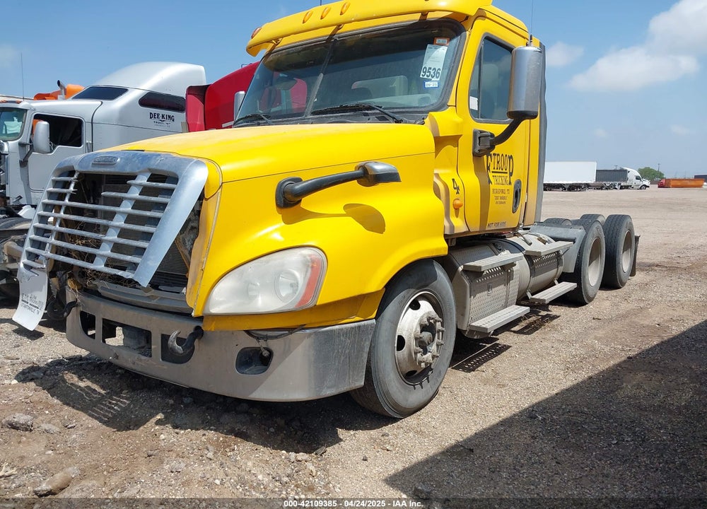 2013 FREIGHTLINER CASCADIA 125 --- VIN: 3AKJGEDV8DSBA8496