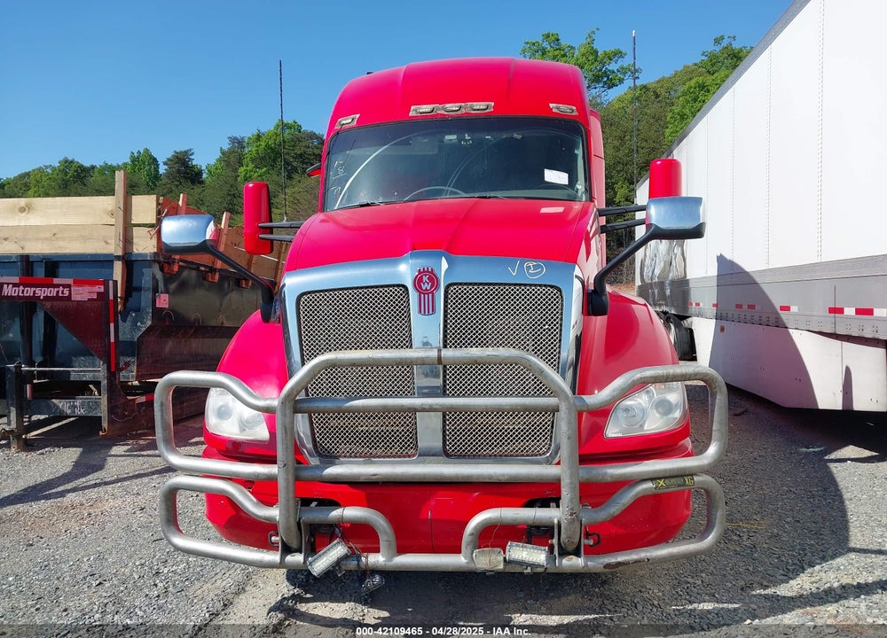 2017 KENWORTH T680 VIN: 1XKYDP9X1HJ169650
