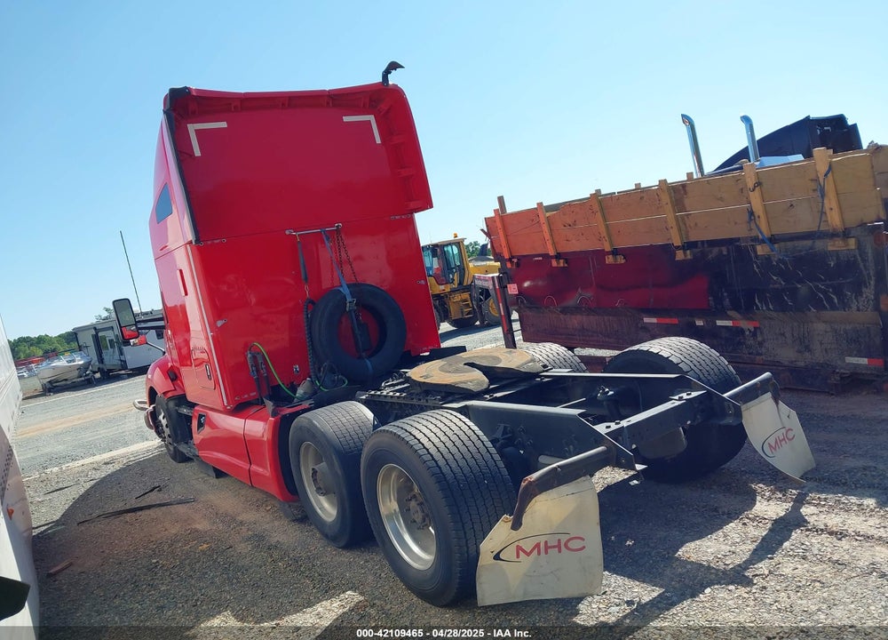 2017 KENWORTH T680 VIN: 1XKYDP9X1HJ169650