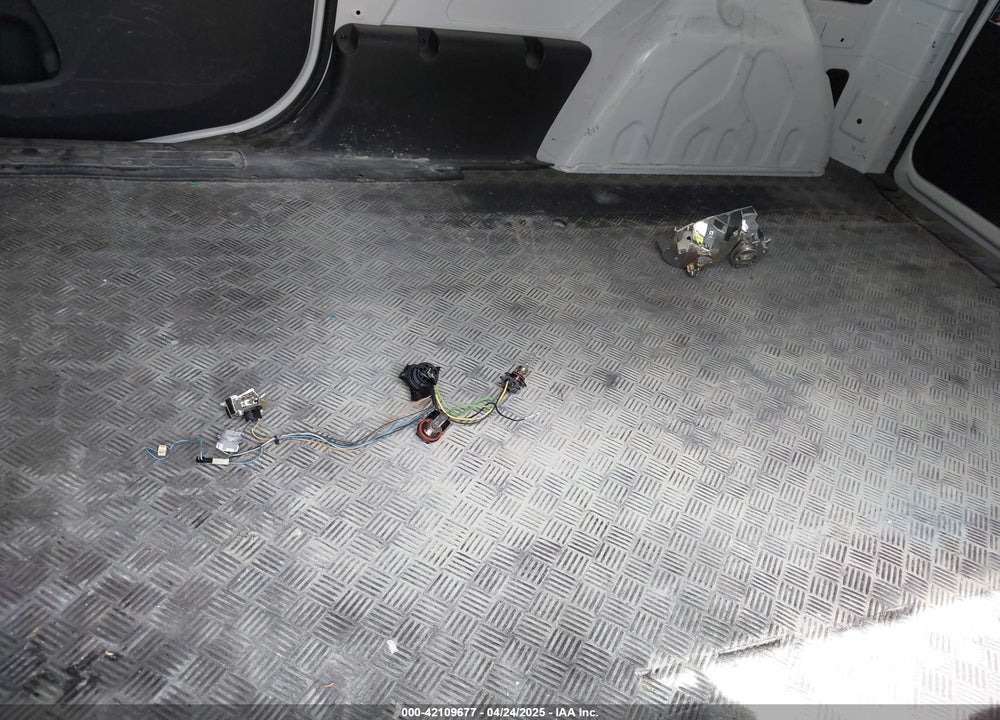 2017 RAM PROMASTER CITY TRADESMAN VIN: ZFBERFAB3H6E70293