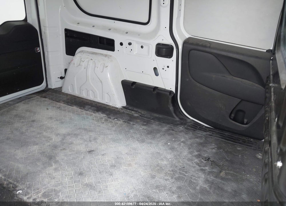 2017 RAM PROMASTER CITY TRADESMAN VIN: ZFBERFAB3H6E70293