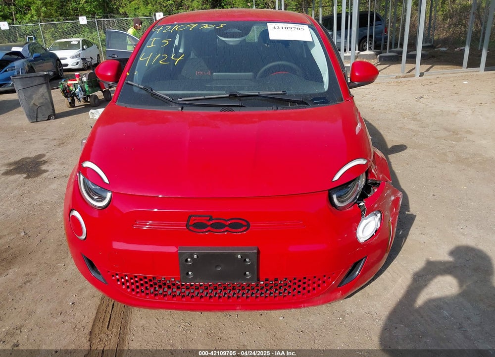 2024 FIAT 500 VIN: ZFAFFAA4XRX204218