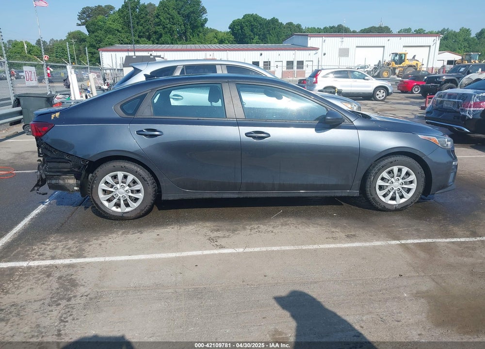 2021 KIA FORTE VIN: 3KPF24AD0ME322311