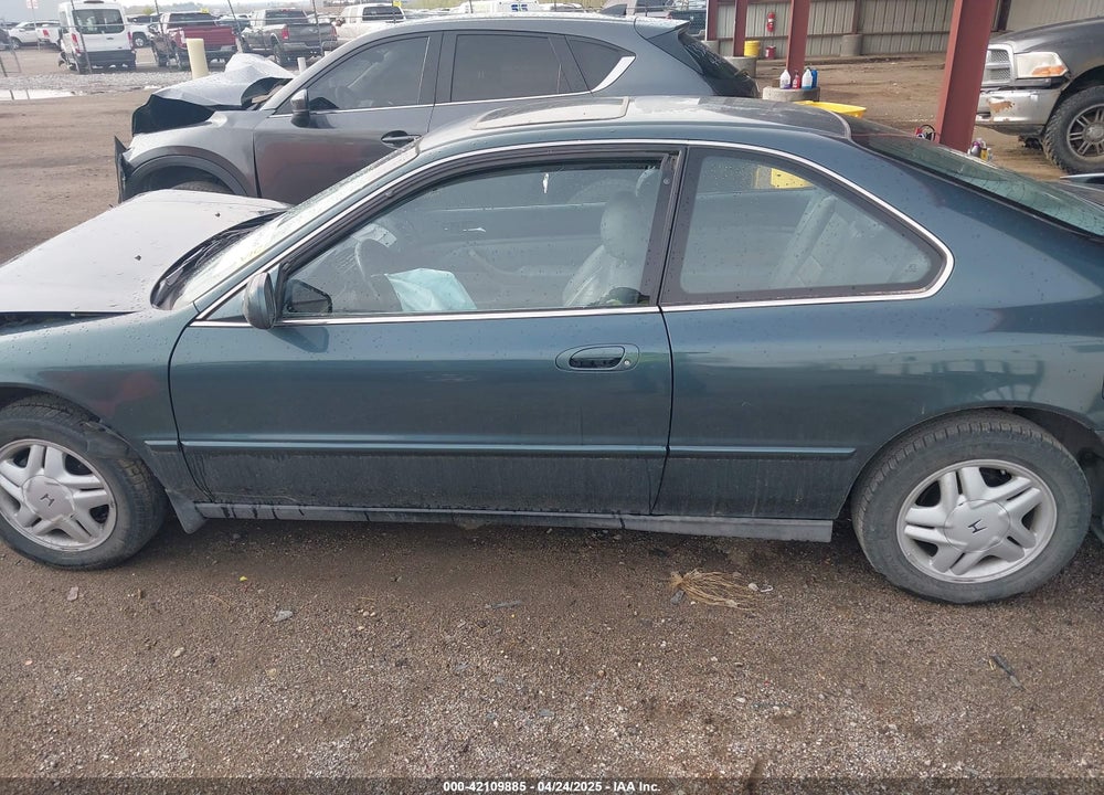 1997 HONDA ACCORD EX VIN: 1HGCD726XVA025342
