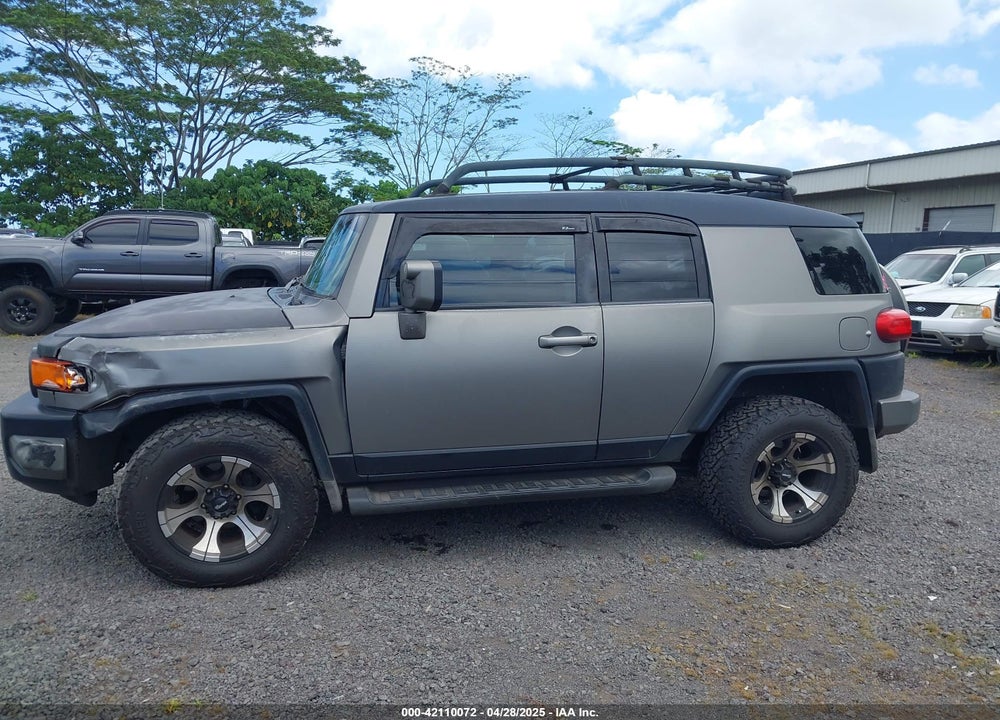 2007 TOYOTA FJ CRUISER VIN: JTEBU11F470061816
