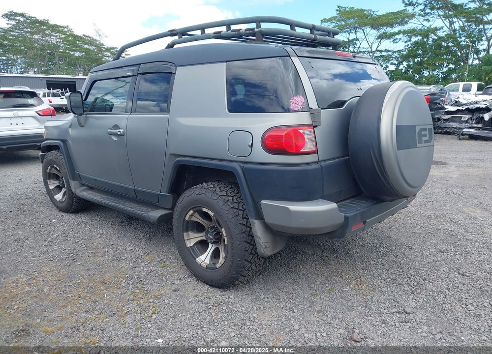 2007 TOYOTA FJ CRUISER VIN: JTEBU11F470061816