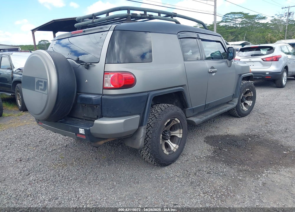 2007 TOYOTA FJ CRUISER VIN: JTEBU11F470061816