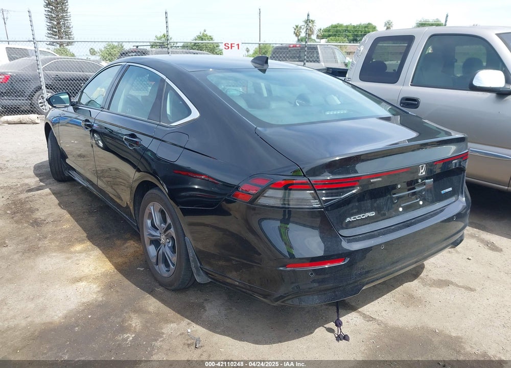2024 HONDA ACCORD HYBRID EX-L VIN: 1HGCY2F61RA061640