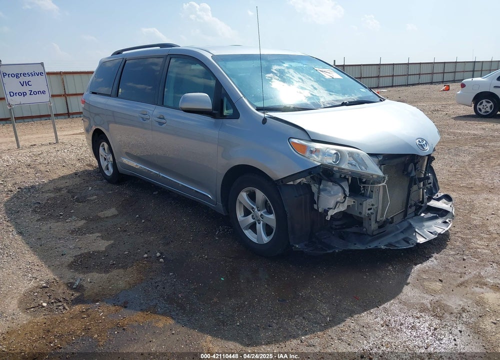 2013 TOYOTA SIENNA LE V6 8 PASSENGER VIN: 5TDKK3DC2DS389090