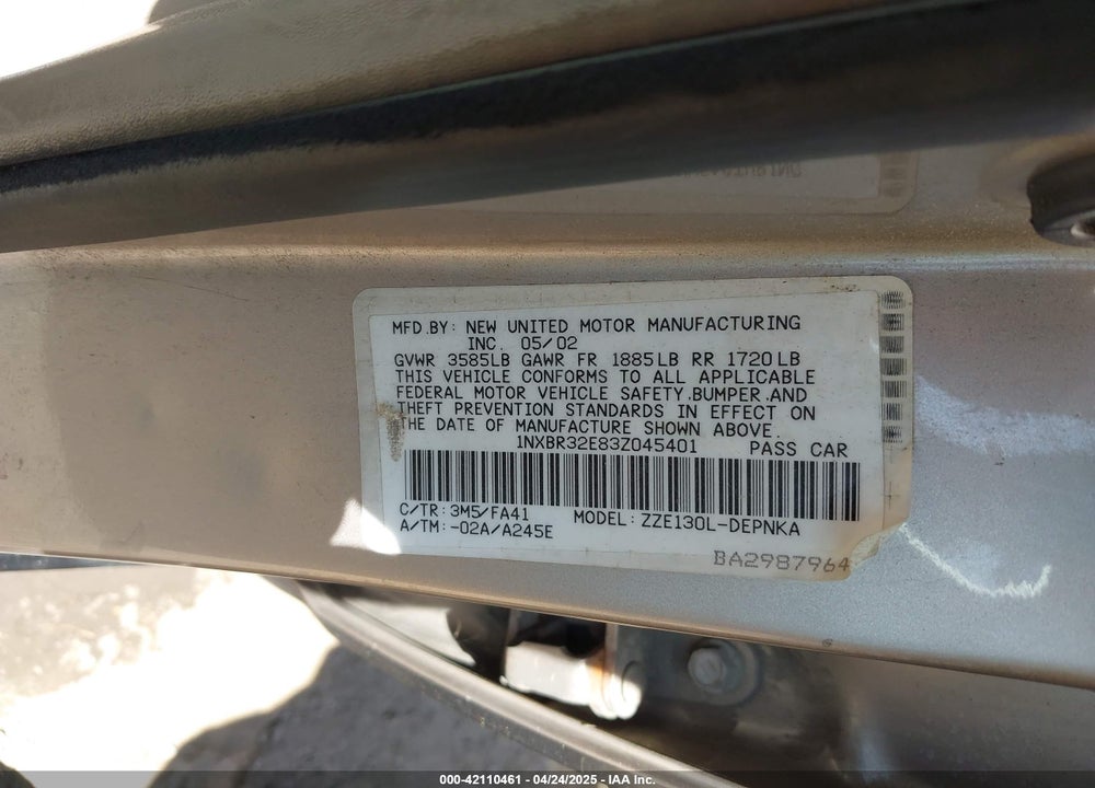 2003 TOYOTA COROLLA LE VIN: 1NXBR32E83Z045401