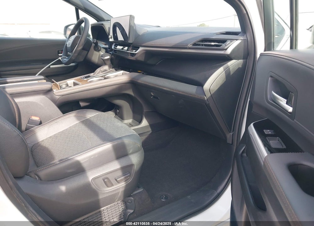 2025 TOYOTA SIENNA PLATINUM VIN: 5TDESKFC0SS168394