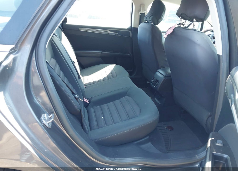 2017 FORD FUSION SE VIN: 3FA6P0HD2HR122356