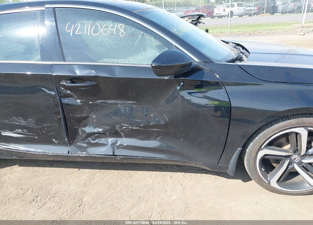 2018 HONDA ACCORD VIN: 1HGCV2F37JA011456