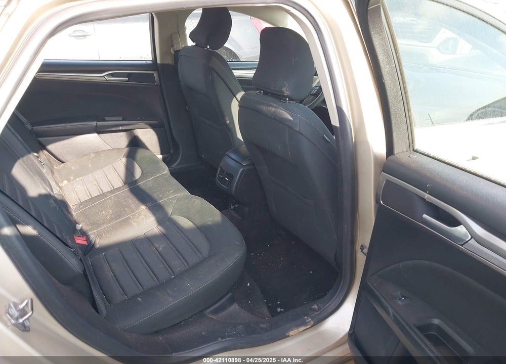 2018 FORD FUSION SE VIN: 3FA6P0HD6JR284836