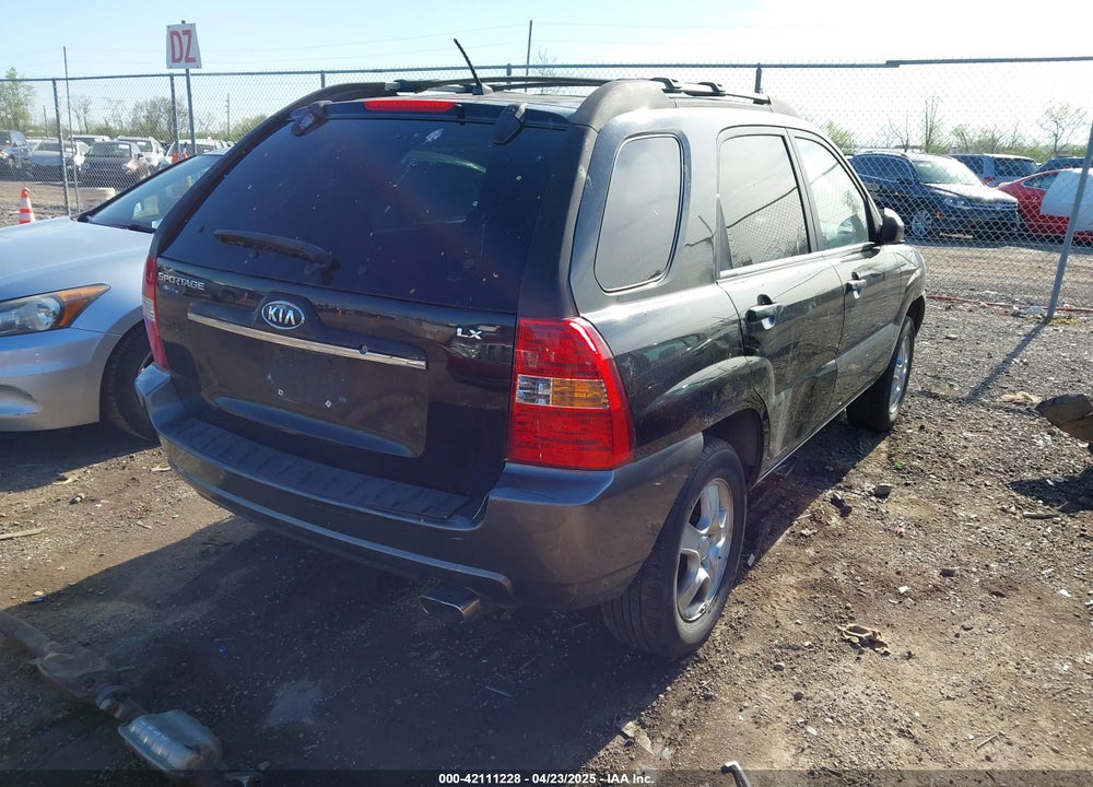 2007 KIA SPORTAGE VIN: KNDJF724677447512