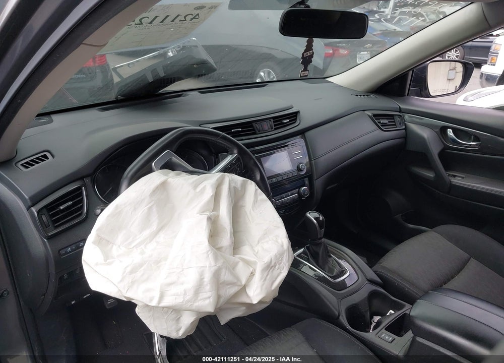 2017 NISSAN ROGUE SV VIN: JN8AT2MT6HW148050