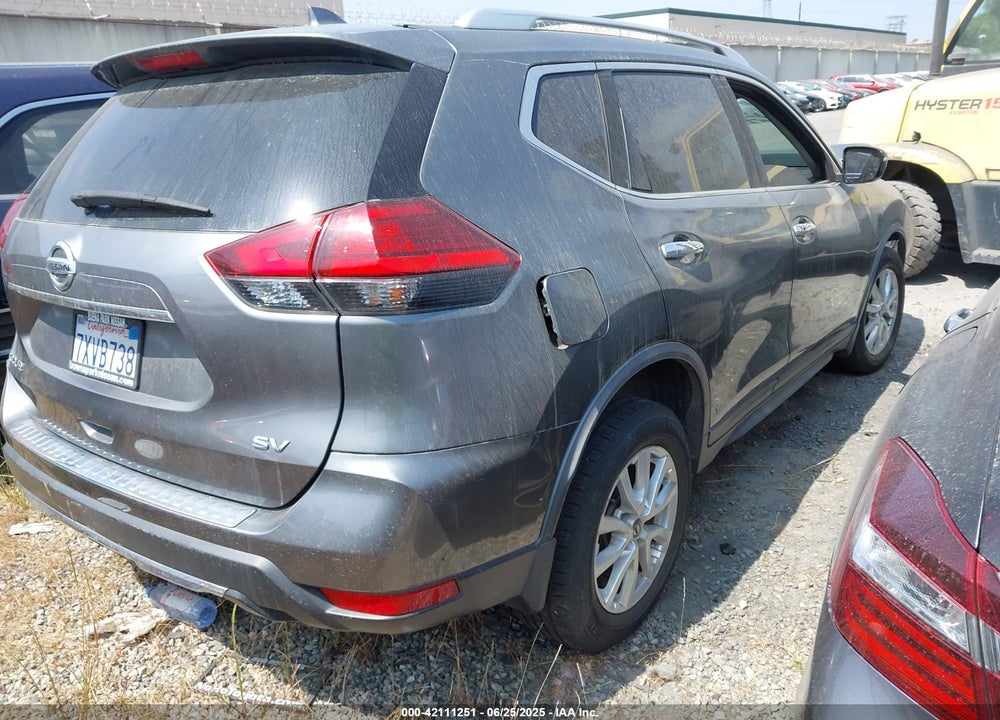 2017 NISSAN ROGUE SV VIN: JN8AT2MT6HW148050