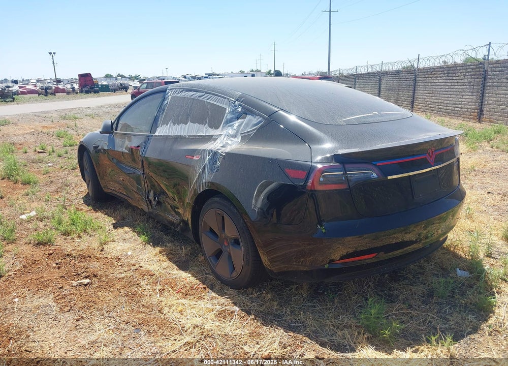 2021 TESLA MODEL 3 STANDARD RANGE PLUS REAR-WHEEL DRIVE VIN: 5YJ3E1EA7MF992425