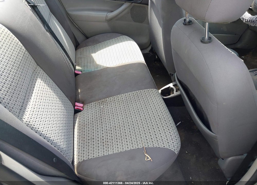 2007 FORD FOCUS S/SE/SES VIN: 1FAFP34N67W338545