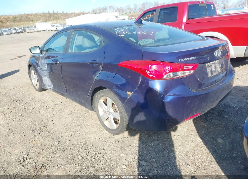 2013 HYUNDAI ELANTRA VIN: 5NPDH4AE7DH445551