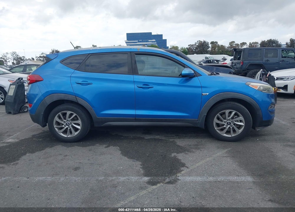 2016 HYUNDAI TUCSON VIN: KM8J33A46GU154452