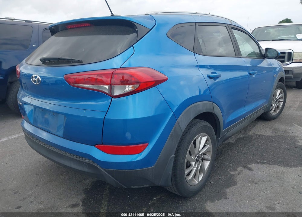 2016 HYUNDAI TUCSON VIN: KM8J33A46GU154452