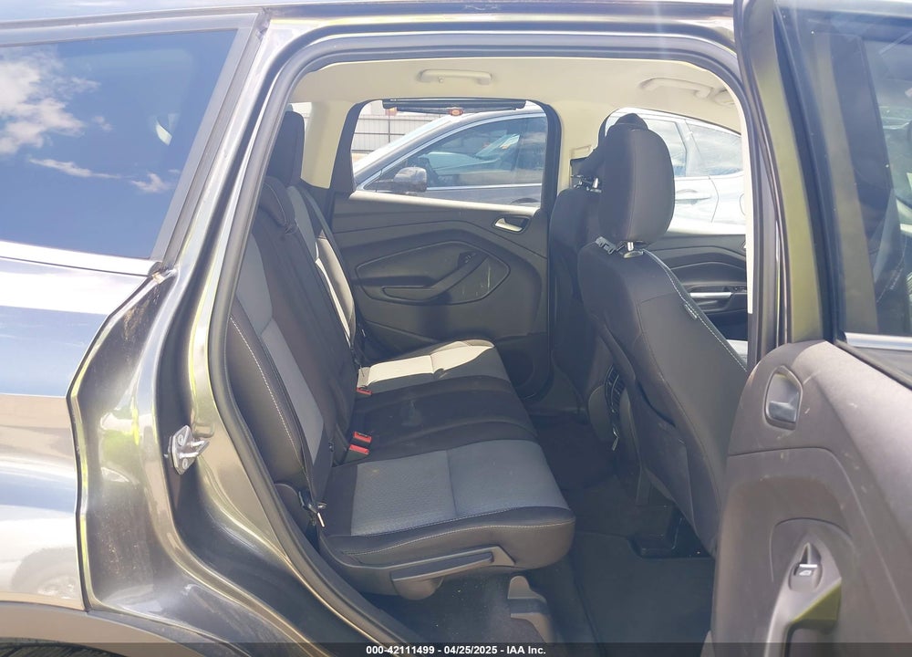 2019 FORD ESCAPE VIN: 1FMCU0GDXKUB49503