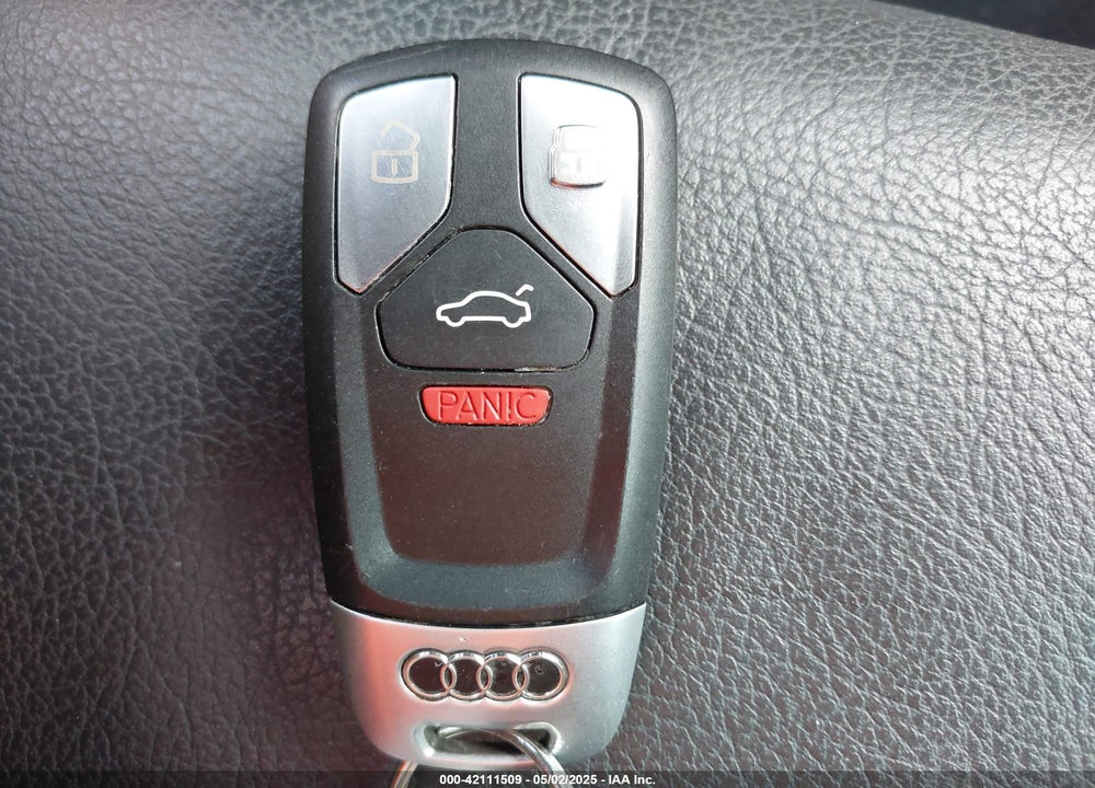 2018 AUDI A4 VIN: WAULMAF47JA233268