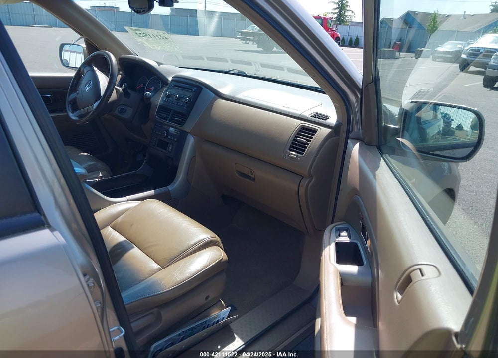 2006 HONDA PILOT VIN: 2HKYF18566H528032