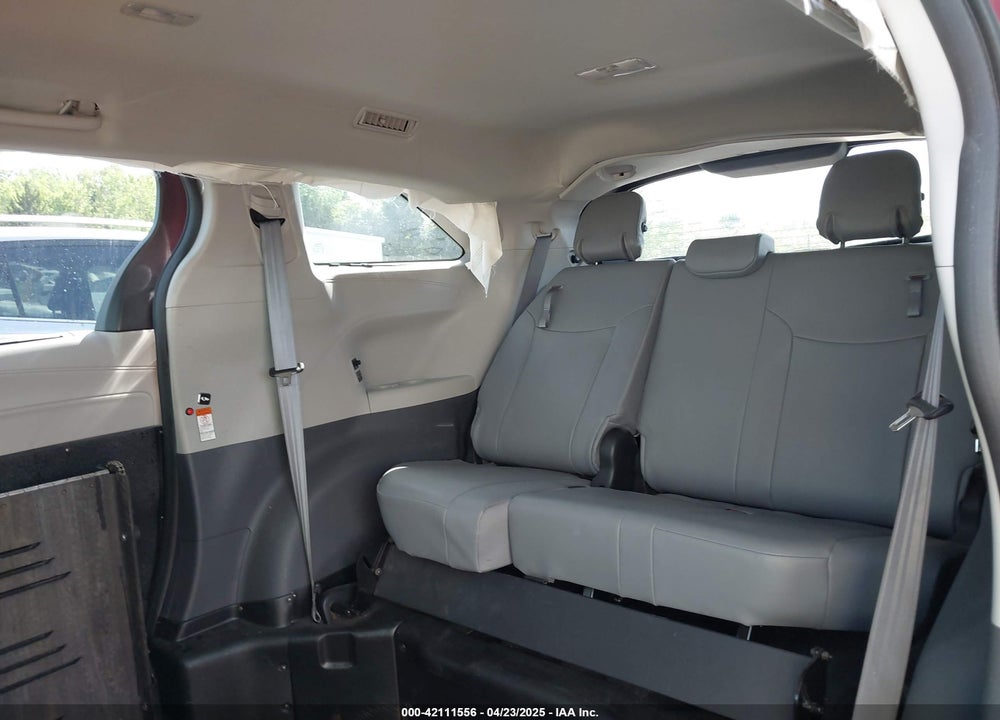 2021 TOYOTA SIENNA LIMITED VIN: 5TDZRKEC0MS038956