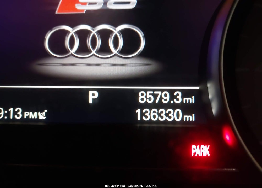 2016 AUDI S8 VIN: WAUJSAFD6GN001243