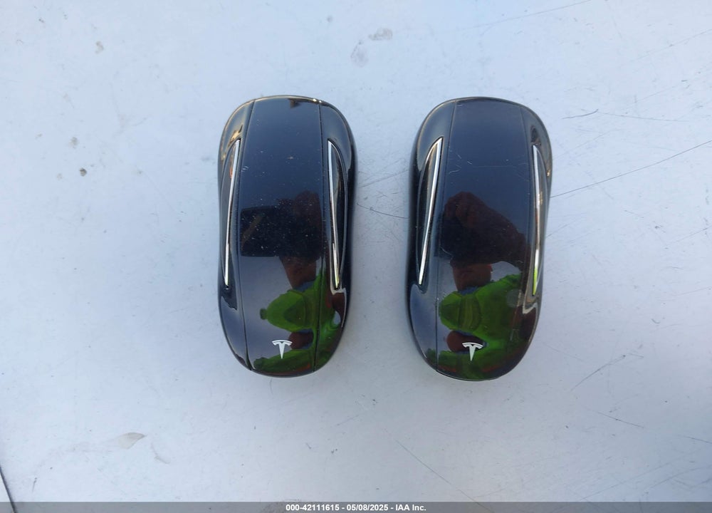 2016 TESLA MODEL X VIN: 5YJXCBE25GF002382