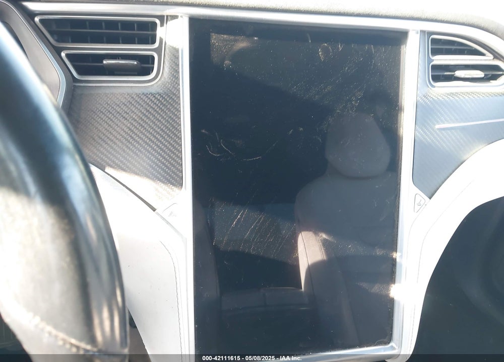 2016 TESLA MODEL X VIN: 5YJXCBE25GF002382