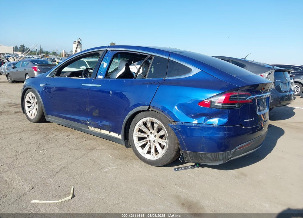 2016 TESLA MODEL X VIN: 5YJXCBE25GF002382