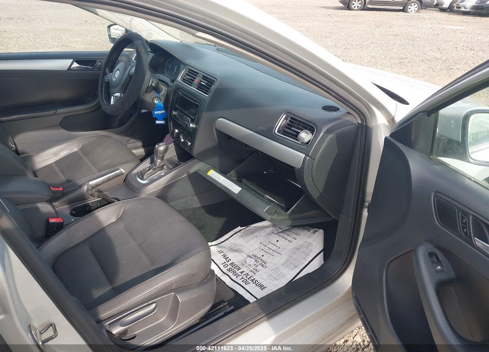 2012 VOLKSWAGEN JETTA 2.0L TDI VIN: 3VWLL7AJ3CM036803