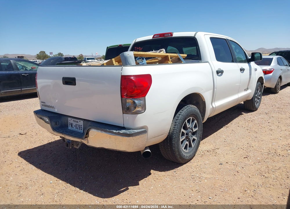 2007 TOYOTA TUNDRA SR5 5.7L V8 VIN: 5TBEV541X7S468096