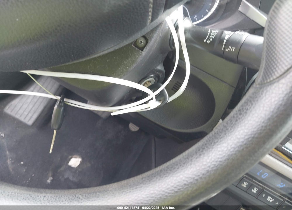 2015 TOYOTA COROLLA VIN: 5YFBURHE2FP255491