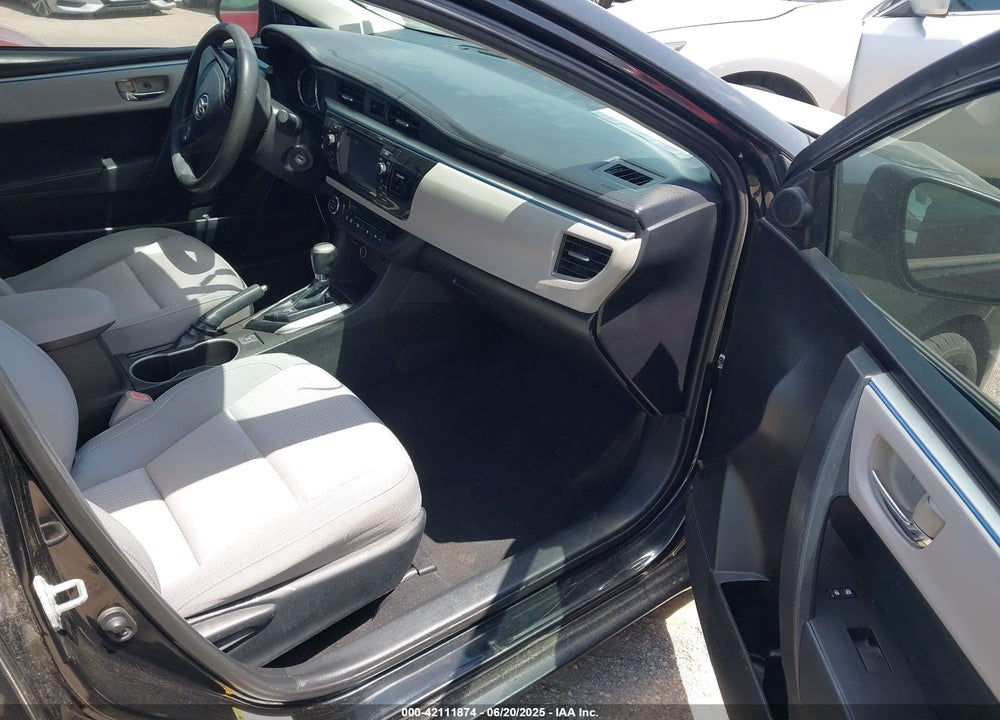2015 TOYOTA COROLLA VIN: 5YFBURHE2FP255491