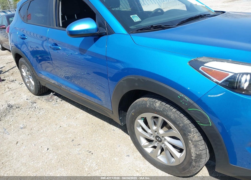 2017 HYUNDAI TUCSON SE VIN: KM8J23A47HU391827