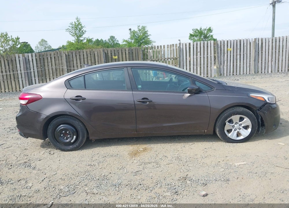 2017 KIA FORTE LX VIN: 3KPFK4A71HE050187