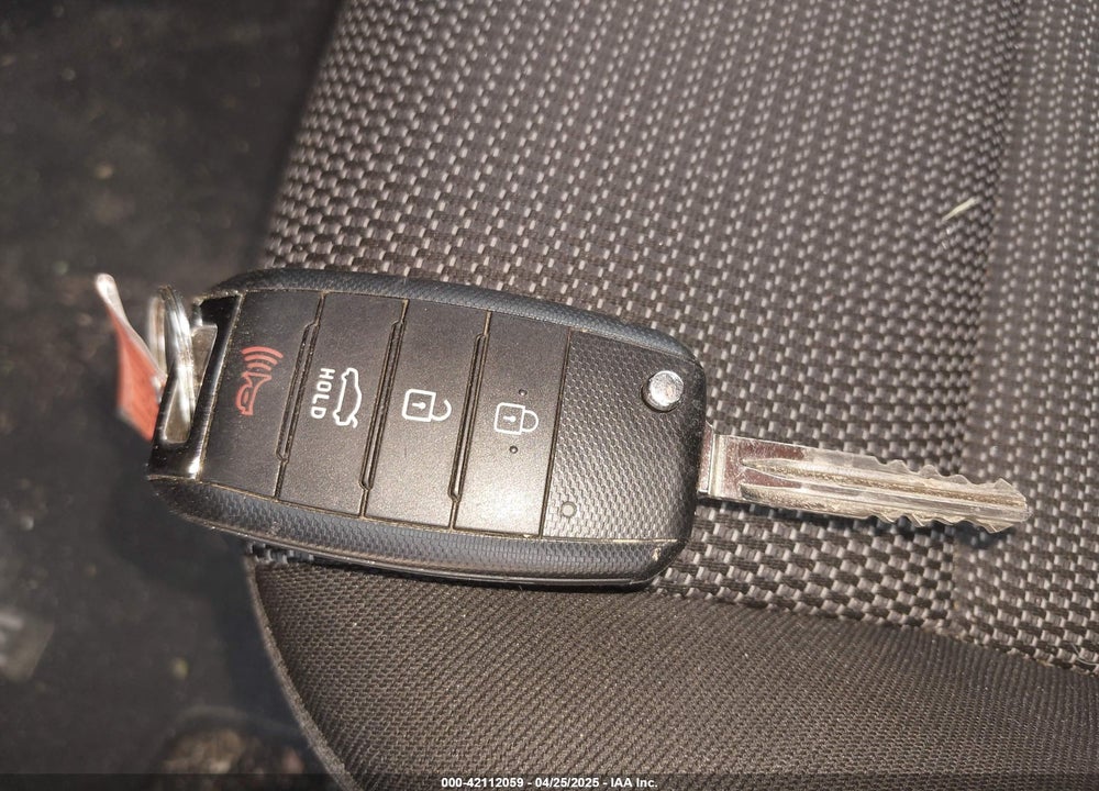 2017 KIA FORTE LX VIN: 3KPFK4A71HE050187