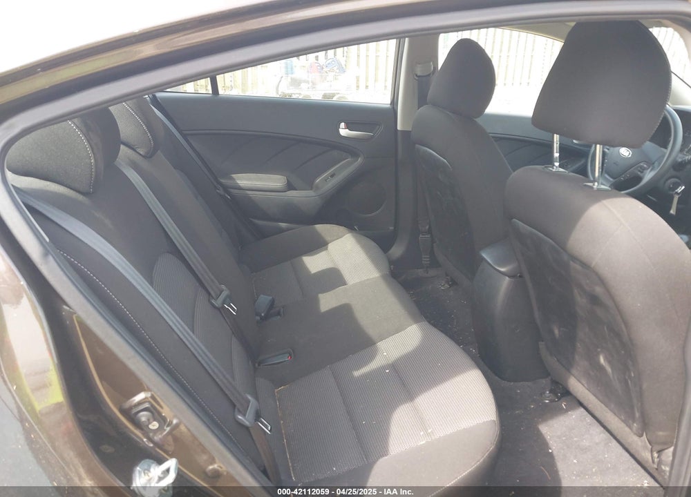 2017 KIA FORTE LX VIN: 3KPFK4A71HE050187